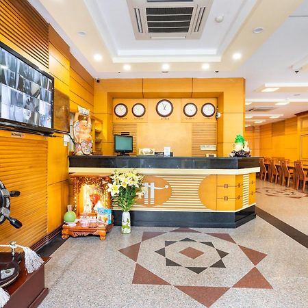 Lucasta Saigon Hotel Hô Chi Minh-Ville Extérieur photo