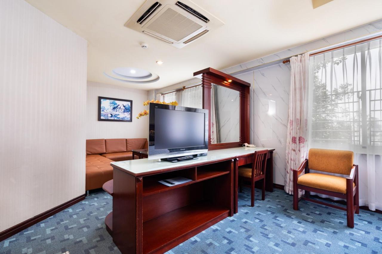 Lucasta Saigon Hotel Hô Chi Minh-Ville Extérieur photo