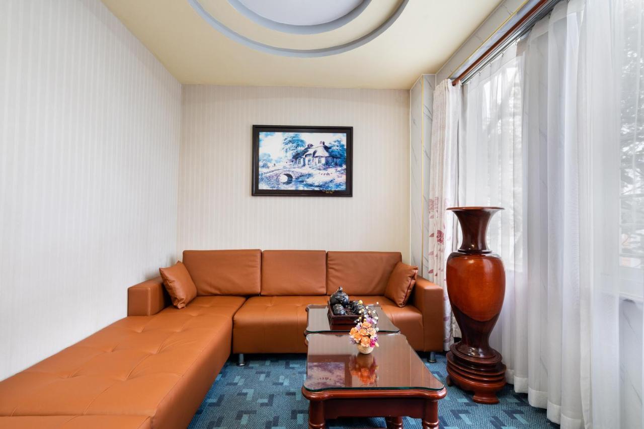 Lucasta Saigon Hotel Hô Chi Minh-Ville Extérieur photo