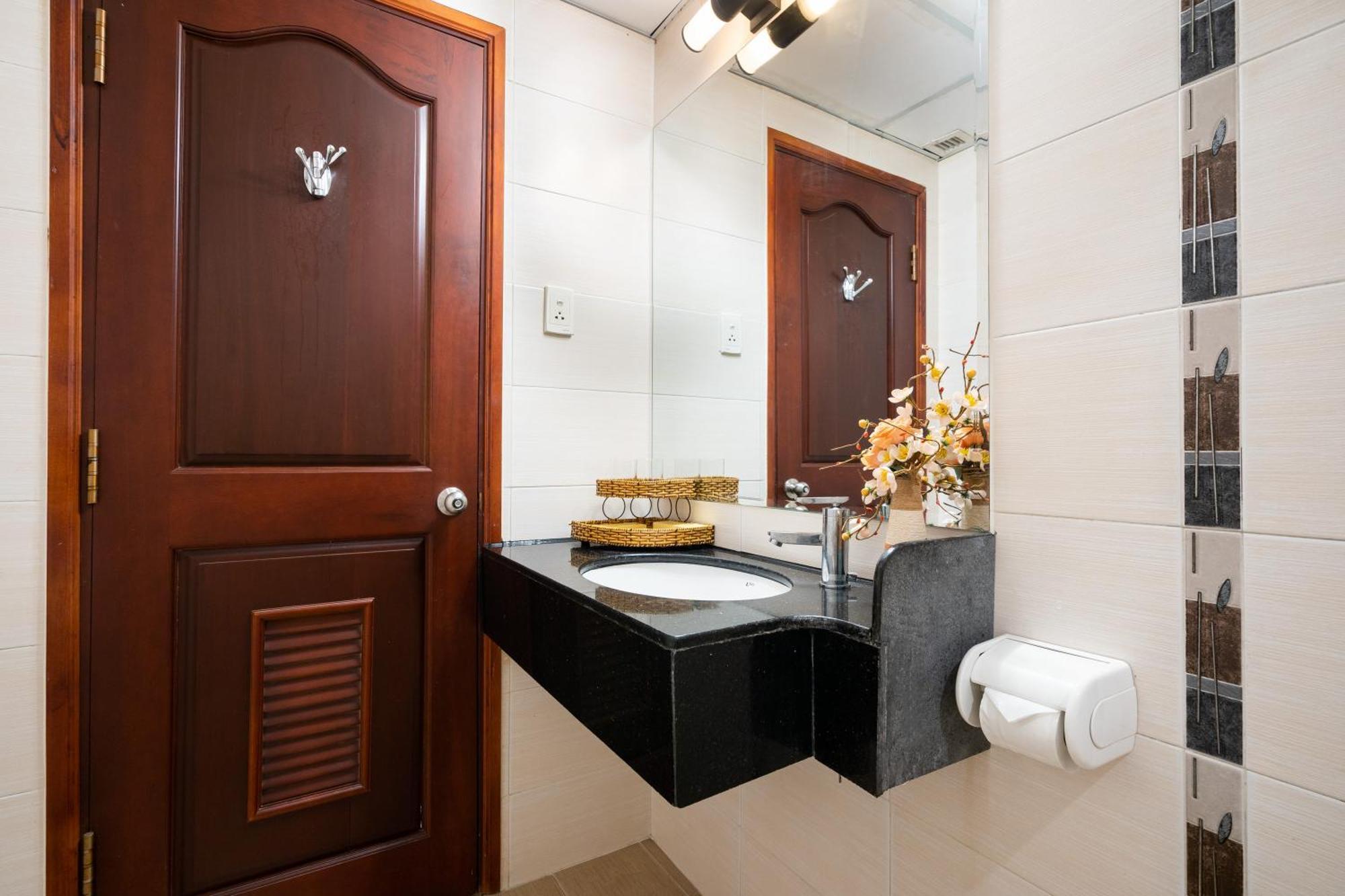 Lucasta Saigon Hotel Hô Chi Minh-Ville Extérieur photo